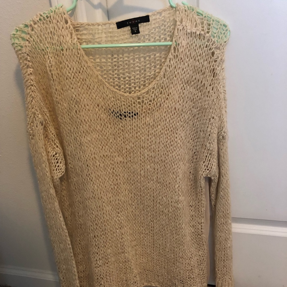 Light Sweater